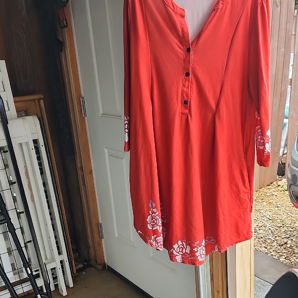 Red/orange Tunic Floral Button-Up Women's Top